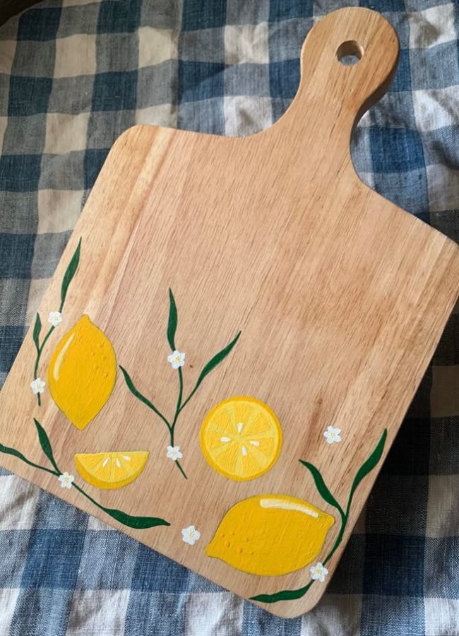 Lemon cutting board art